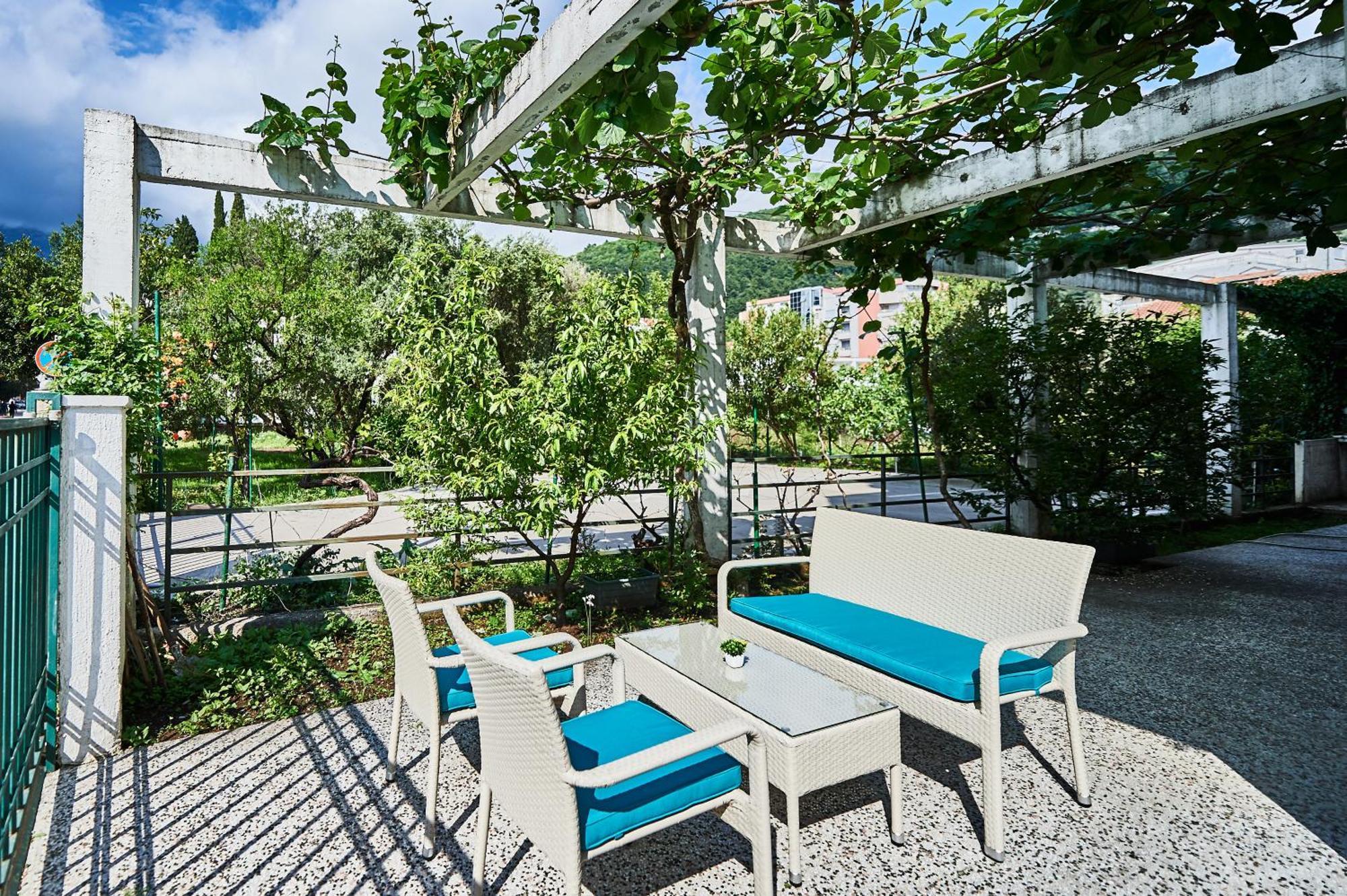 Family Apartments Mont Budva Exterior photo