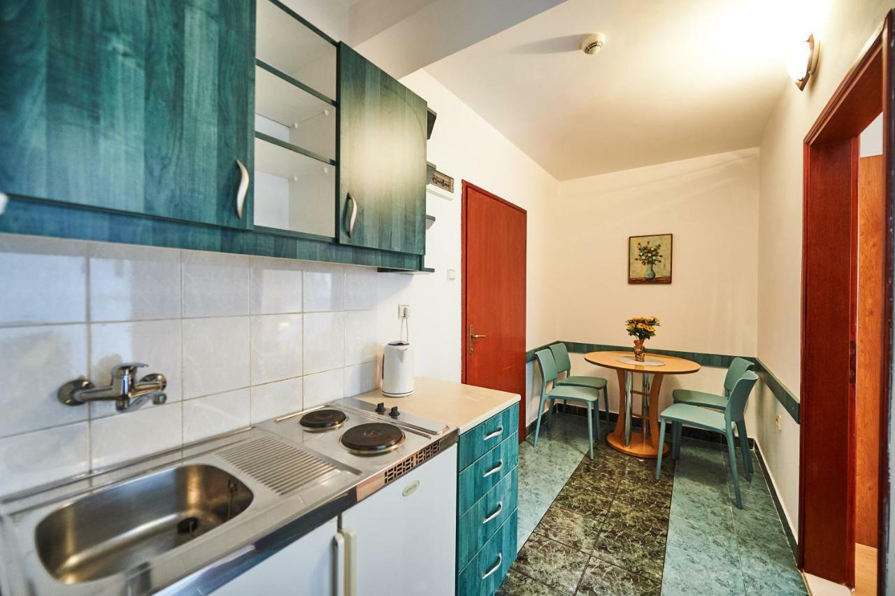 Family Apartments Mont Budva Exterior photo