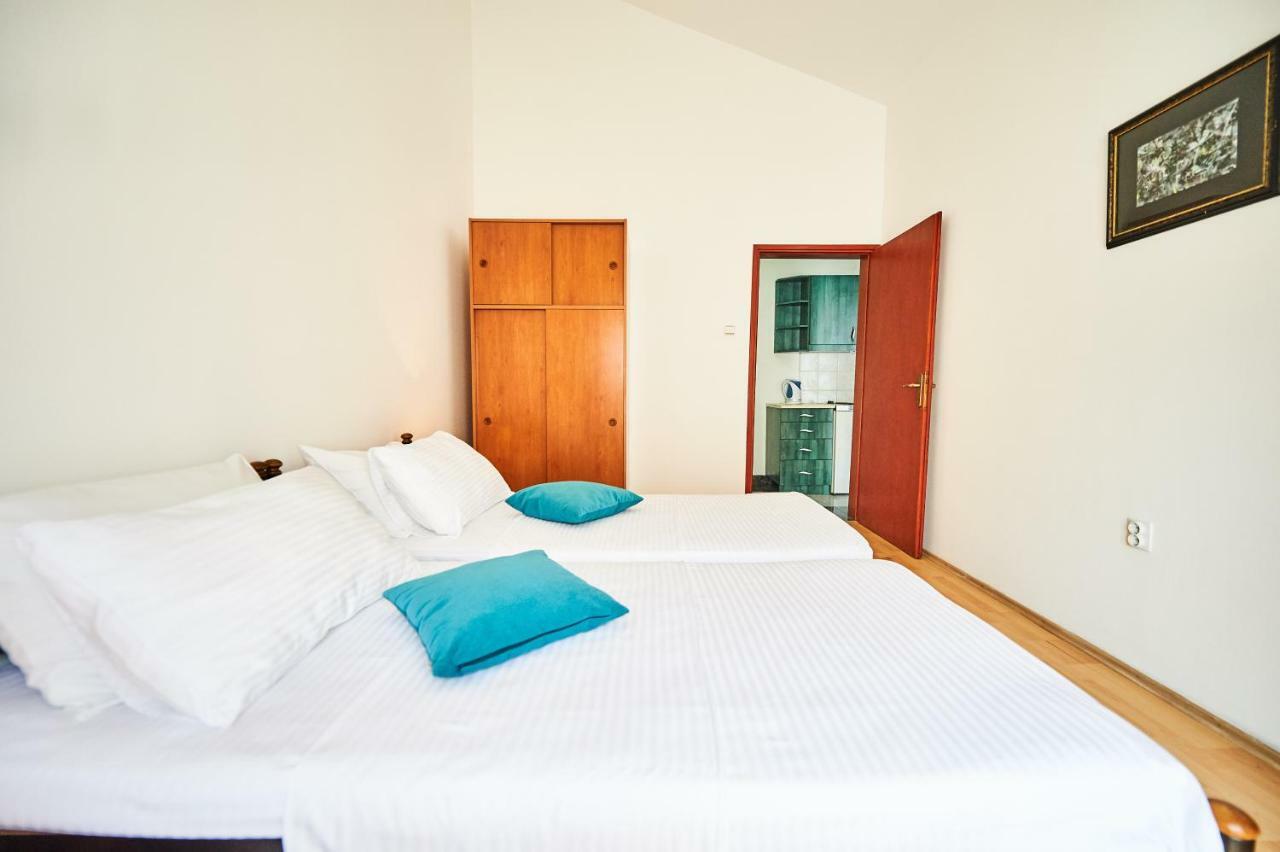 Family Apartments Mont Budva Exterior photo